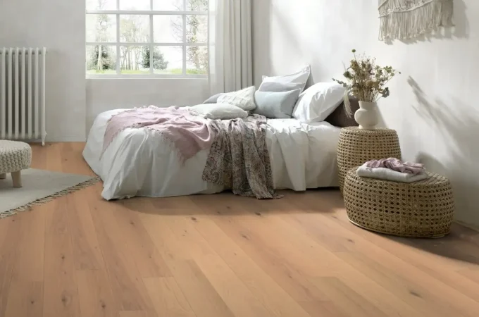 imgi_30_Master-Sand-Oak-Rustic-Light-Bedroom-1536x1126